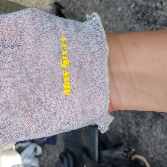 MISS SIXTY bell sleeve tunic - Picture 2 of 8